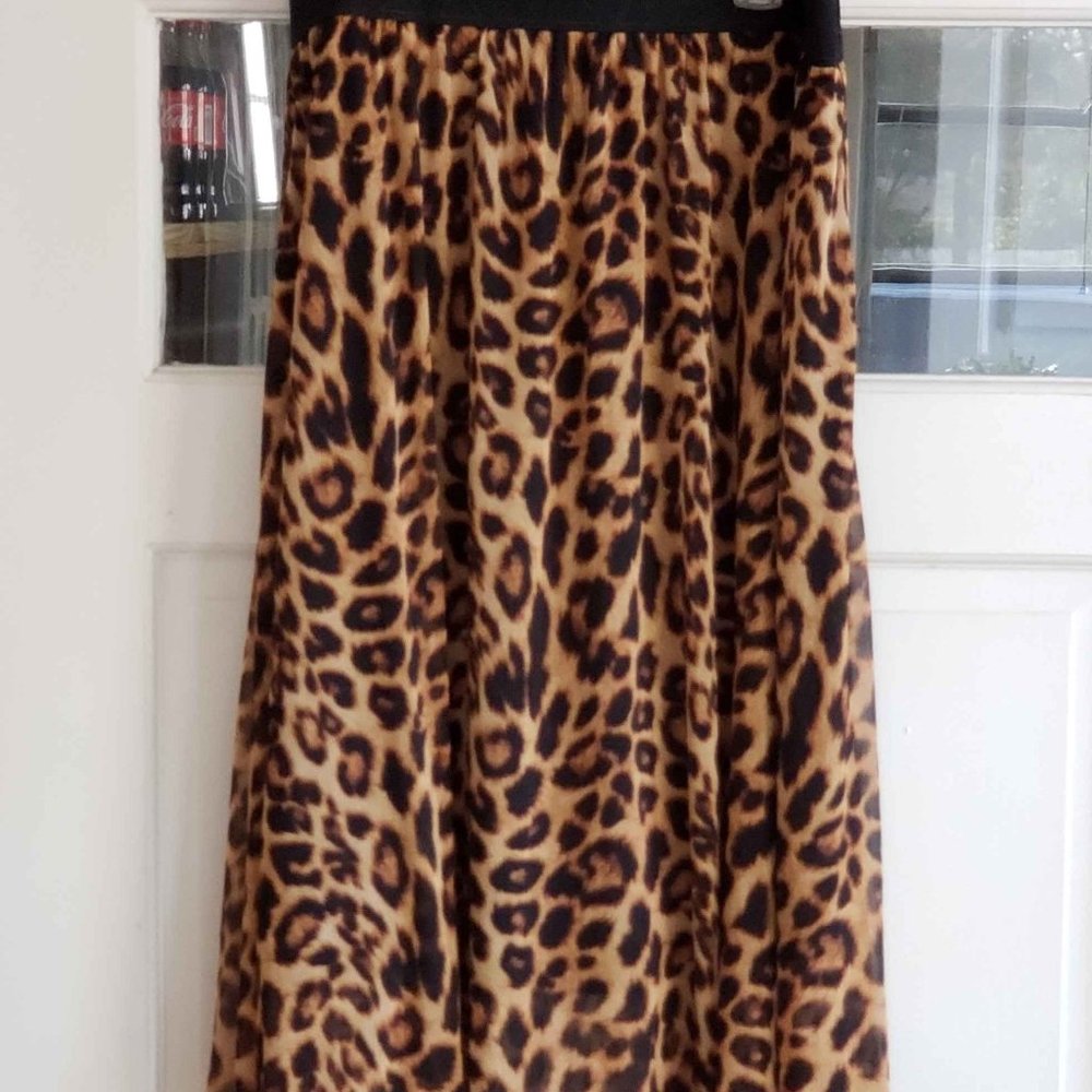 LuLaRoe Leopard Cheetah Lola Skirt